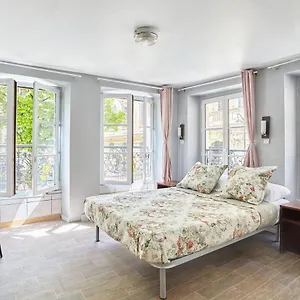 Le Petit Borda Hotel Paris