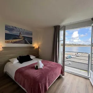 Couett'hotel Port De Plaisance, Les Pieds Dans L'eau Hotel Brest